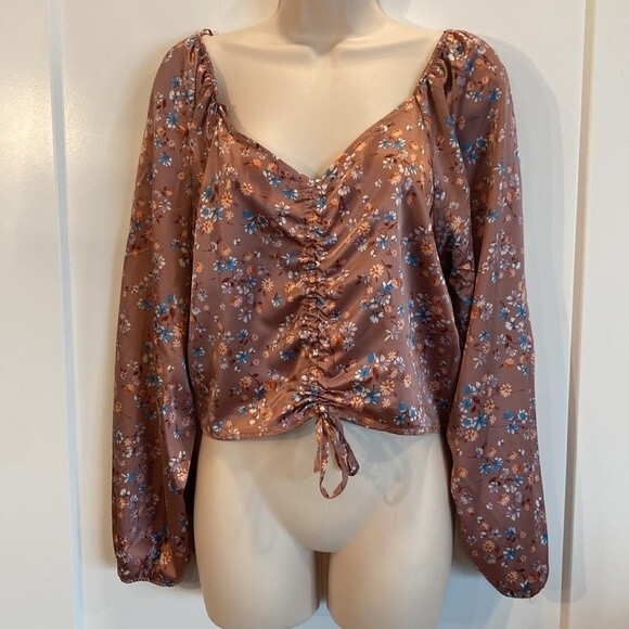 NWT Hippie Rose, Mocha floral adjustable satin woven top. Size XL - Picture 2 of 16